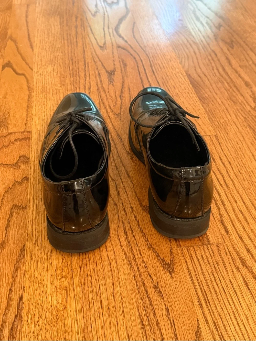 Vance sleek black